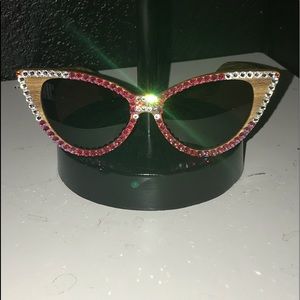 I am selling Blinged out Facial Jewelry!